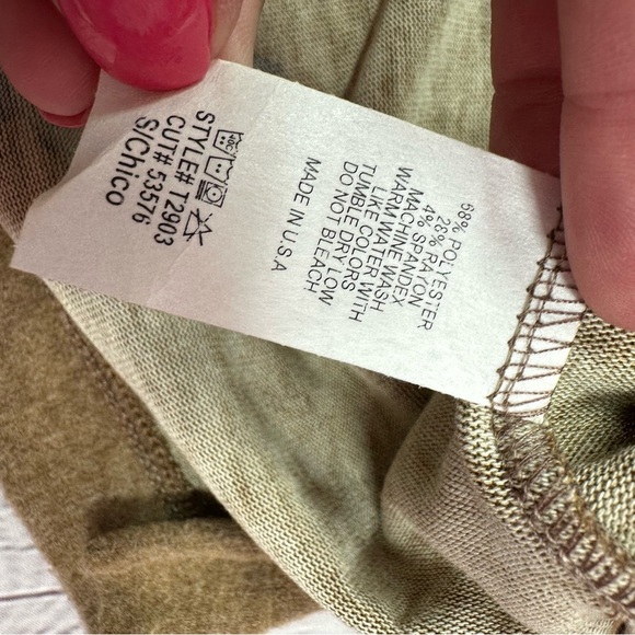 NWT boutique first love by lovelyn Tan Sweater Gray Star Pattern - Picture 7 of 12